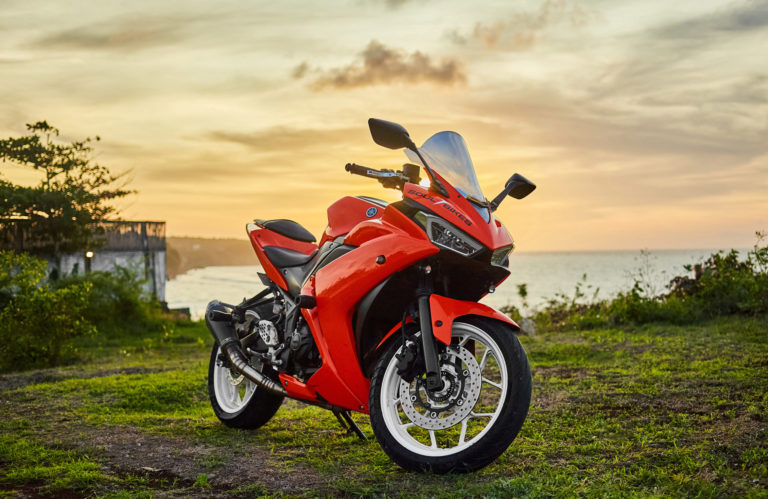 Yamaha R25 ABS Orange for rent in Bali