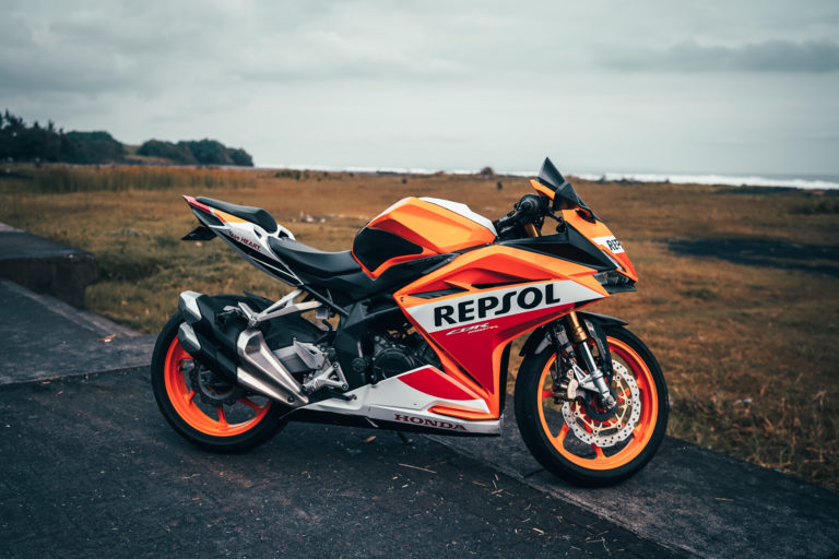 Honda CBR 250RR ABS Limited Edition for rent in Bali