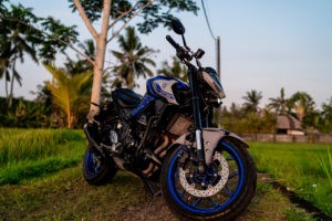 Rent yamaha mt25 grey blue in Bali