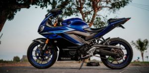 rent r25 abs carbon in Bali
