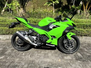 Ninja 250 rent bali