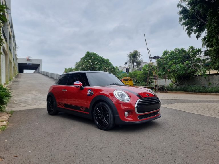 Mini Cooper for rent in Bali