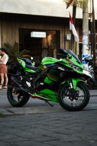 Rental Ninja ZX25RR Akrapovic in bali