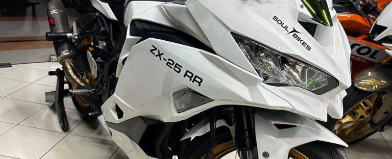 New Kawasaki Ninja ZX25RR ABS SE for rent in Bali