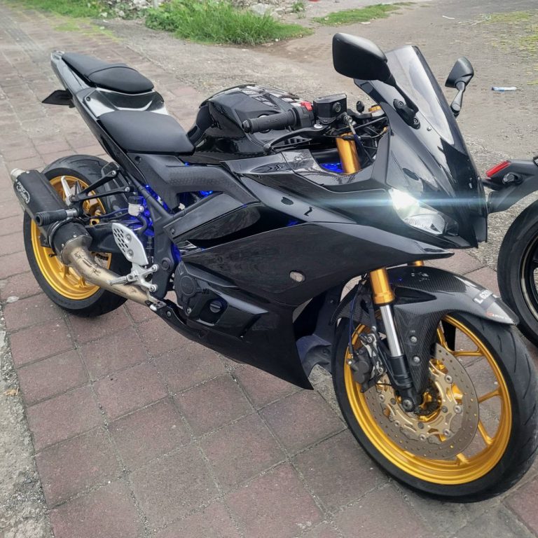 Yamaha R3 ABS for rent in Bali