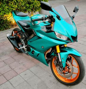 Yamaha R25 ABS new model emerald