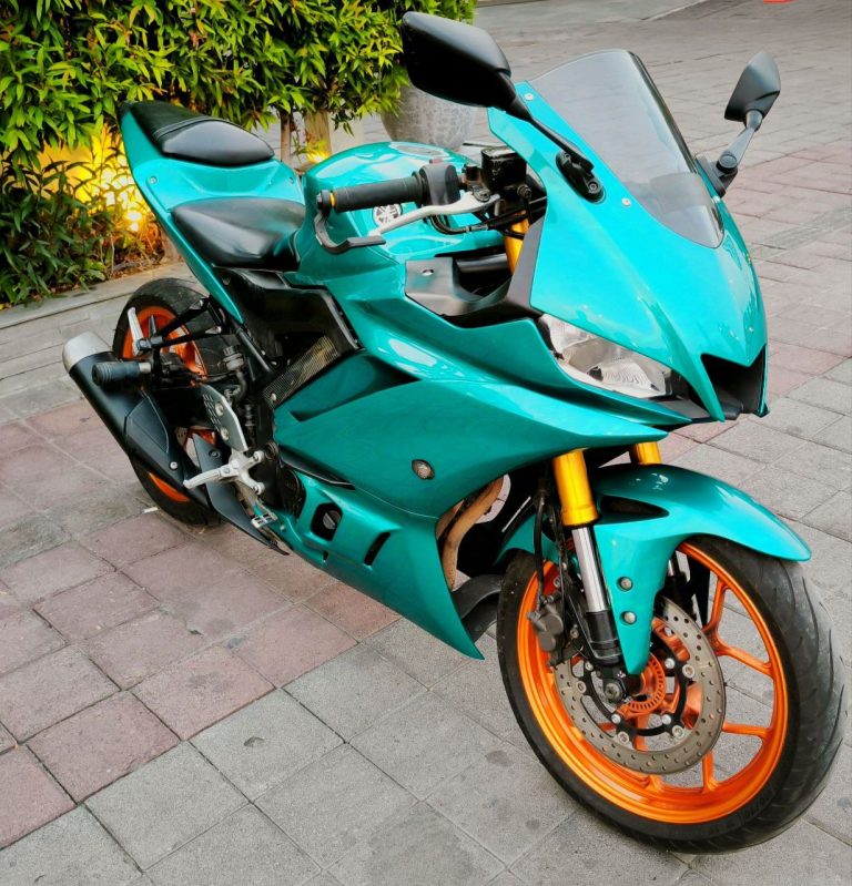 Yamaha R25 ABS new model emerald for rent in Bali