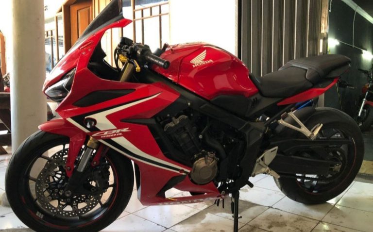 Honda CBR 650R ABS Sport for rent in Bali