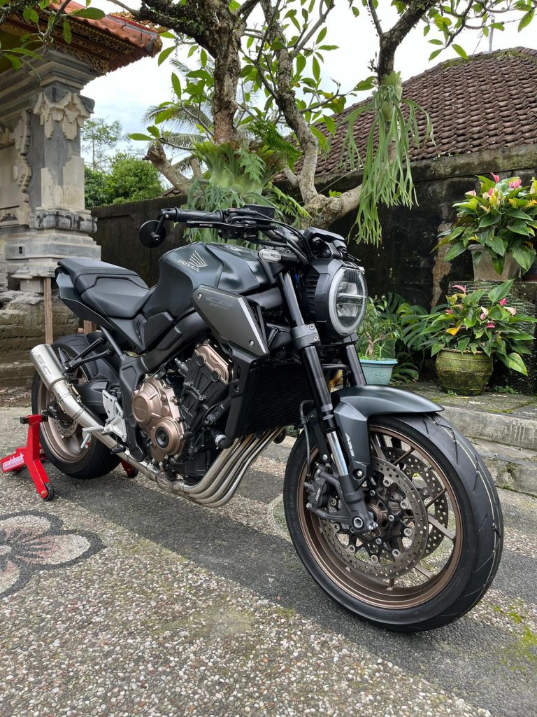 Honda CB650R Neo Naked for rent in Bali